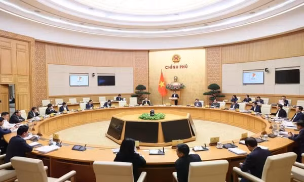 Đổi mới, đầu tư nhiều hơn nữa cho xây dựng pháp luật, hoàn thiện thể chế