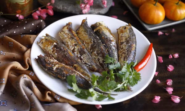 Mẹo xử lý cá khô bớt mặn