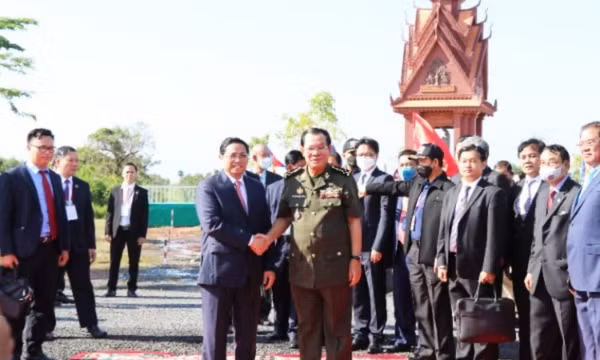 Long trọng kỷ niệm 45 năm Ngày Thủ tướng Campuchia sang Việt Nam tìm đường cứu nước