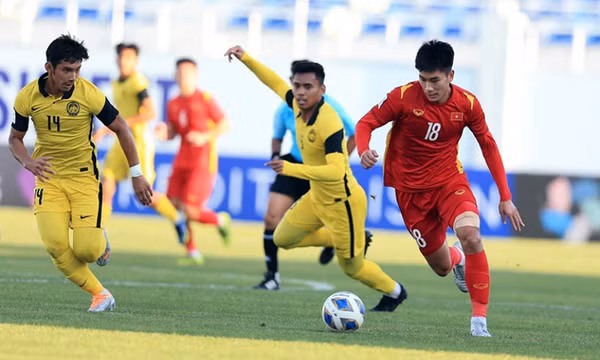 Thủ tướng Phạm Minh Chính chúc mừng đội tuyển U23 Việt Nam