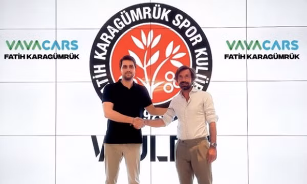 Pirlo tái xuất