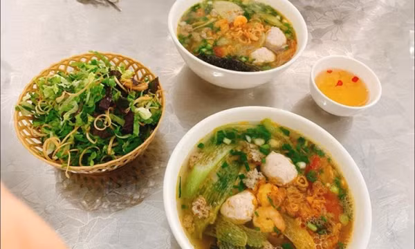 Hương vị Hải Phòng giữa lòng thành phố vùng biên