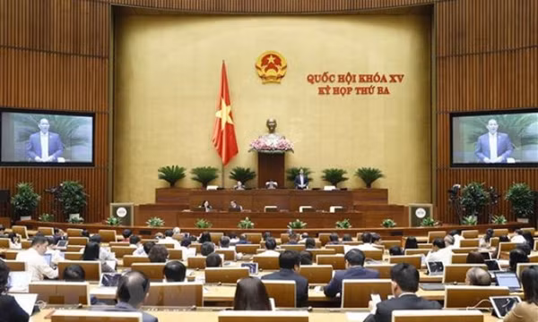 Biểu quyết Nghị quyết về Chương trình giám sát của Quốc hội năm 2023
