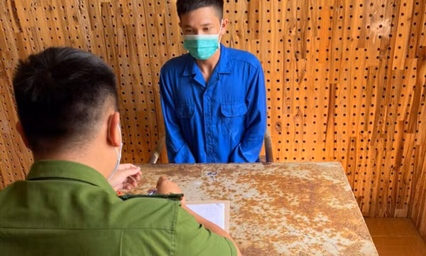 Sử dụng mạng xã hội lừa bán cây cảnh
