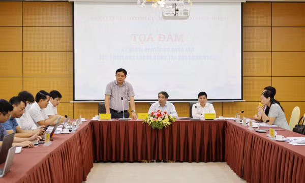 Tọa đàm kỹ năng, nghiệp vụ sáng tạo tác phẩm báo chí về công tác xây dựng Đảng