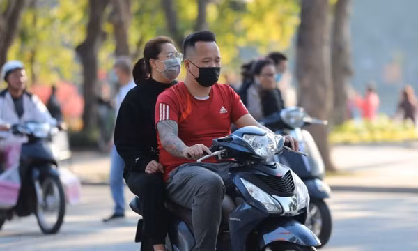 Cần giám sát chặt chẽ việc đội mũ bảo hiểm đạt chuẩn