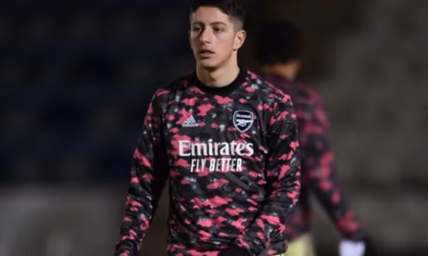 Cựu tiền vệ Arsenal đầu quân cho Watford