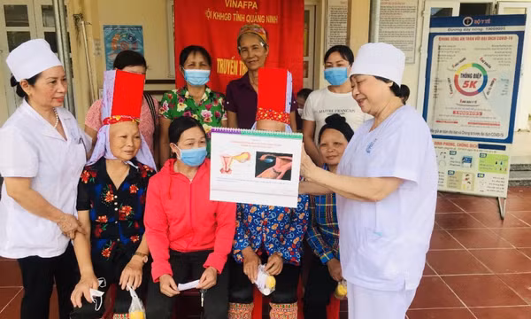 Hội KHHGĐ: Tăng cường chăm sóc SKSS/KHHGĐ cho người dân