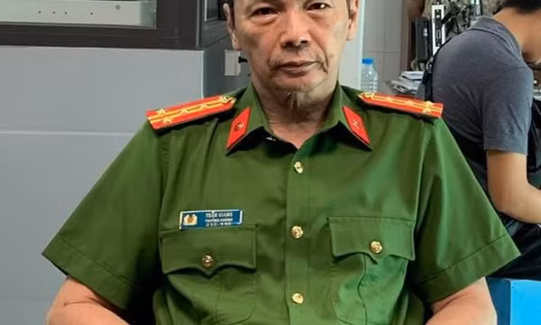 NSND Trung Anh trong hình ảnh khác lạ