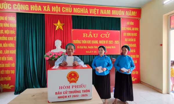 Tỷ lệ cử tri đi bầu đạt 98,12%, cuộc bầu cử trưởng thôn, bản, khu phố nhiệm kỳ 2022-2025 thành công tốt đẹp