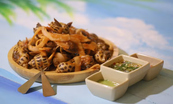 Ốc hương xào me dừa