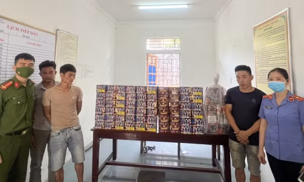 Bí mật trong những thùng đựng hải sản