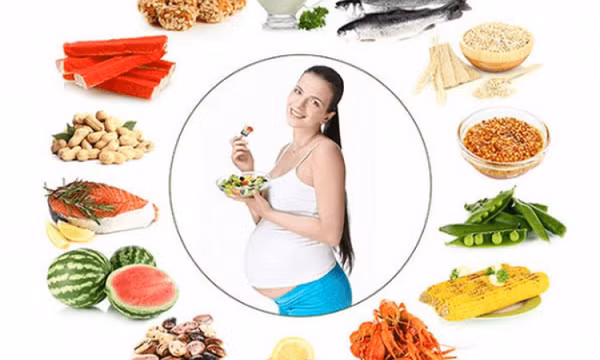 Tại sao phụ nữ cần bổ sung sắt và acid folic?