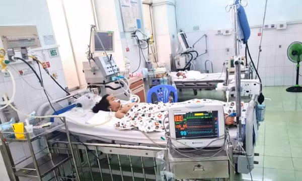 Cháu bé 10 tuổi sau mổ viêm ruột thừa bị hôn mê sâu đã tử vong