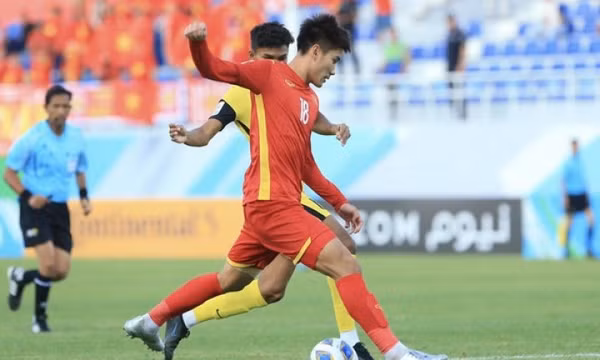 Nhâm Mạnh Dũng: Người hùng từ SEA Games 31 đến VCK U23 châu Á