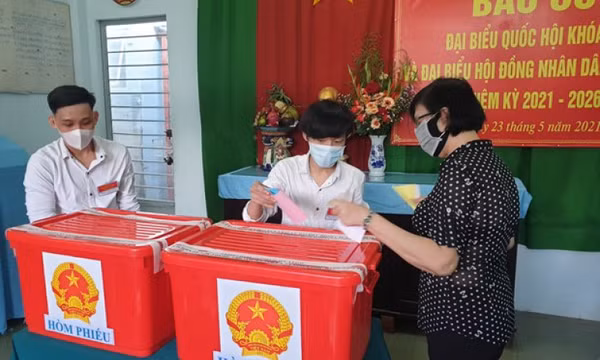 Bình Dương không xác nhận tư cách hai người trúng cử đại biểu HĐND