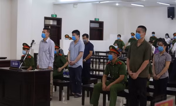Toà phúc thẩm tuyên y án 10 năm tù cựu Giám đốc CDC Hà Nội Nguyễn Nhật Cảm