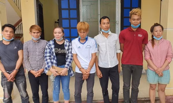 Đột kích giữa đêm mưa, tóm gọn trùm ma túy