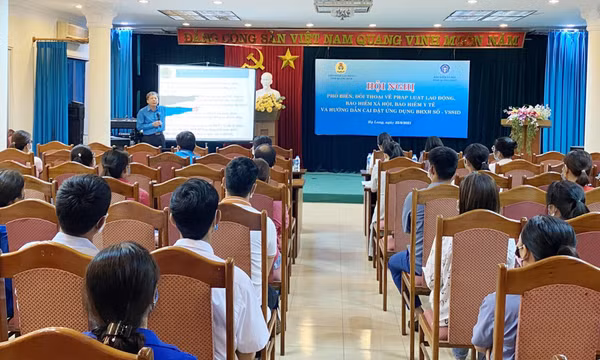 TP Hạ Long: Phổ biến, đối thoại về pháp luật lao động BHXH, BHYT