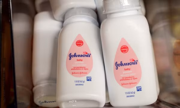 J&J bị áp mức phạt kỉ lục 2,1 tỷ USD vì phấn rôm trẻ em gây ung thư