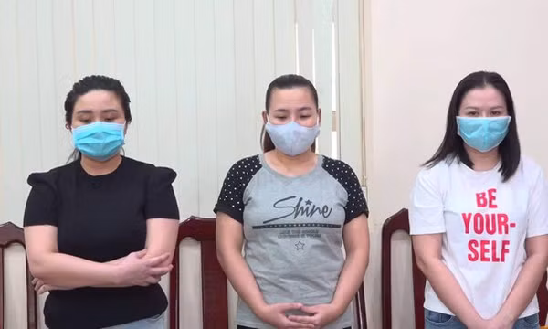 Nhóm ‘nữ quái’ lập phòng công chứng giả để lừa bán đất