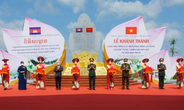 Khánh thành công trình thắt chặt tình hữu nghị Việt Nam-Campuchia