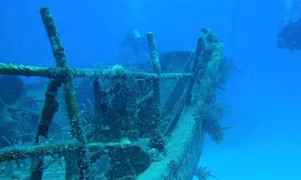 Tìm thấy 'bản sao' của Titanic mất tích hơn 100 năm