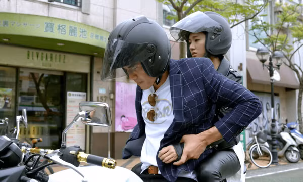"Bà trùm" - Khi tình yêu vượt qua mọi rào cản