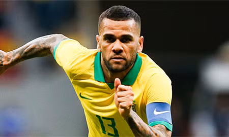 Brazil triệu tập lão tướng 38 tuổi Dani Alves dự Olympic Tokyo