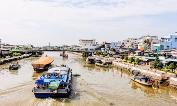 Những cầu vượt sông nào cấm phương tiện cỡ lớn lưu thông mùa lũ?