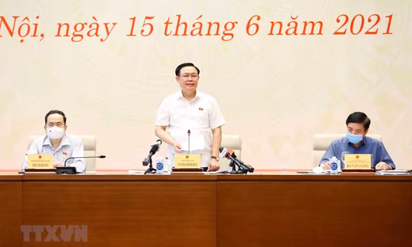 Chủ tịch Quốc hội: Báo chí đưa “hơi thở cuộc sống” vào nghị trường