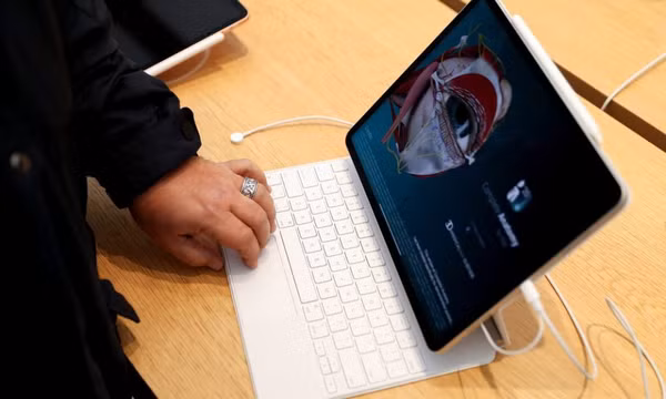 Apple phát triển iPad Pro sạc không dây đầu tiên