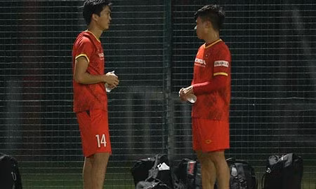 Tuấn Anh phải tập riêng, khó thi đấu trận Việt Nam vs Malaysia