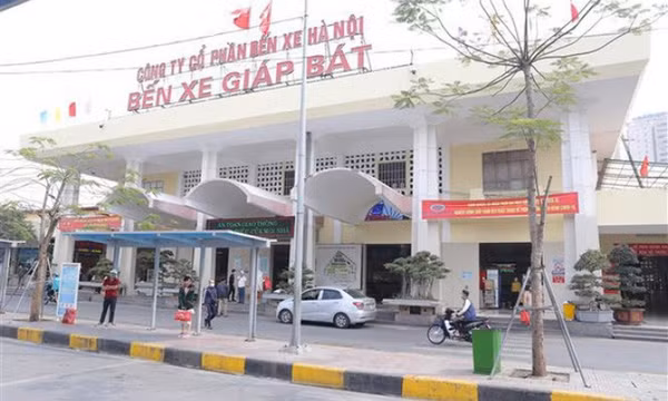 Bến xe Hà Nội: Hàng loạt phương tiện phải ngừng hoạt động vì COVID-19