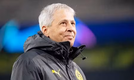 Lucien Favre trên đường tới Crystal Palace