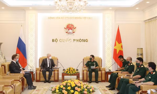 Việt Nam-Liên bang Nga tăng cường hợp tác về kỹ thuật quân sự