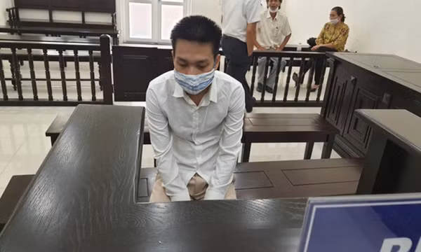 Chiếm đoạt 5 tỷ đồng bằng thủ đoạn lừa đảo làm nhanh 11 “sổ đỏ”