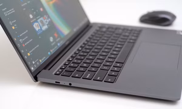 Laptop Xiaomi màn hình OLED 3,5K