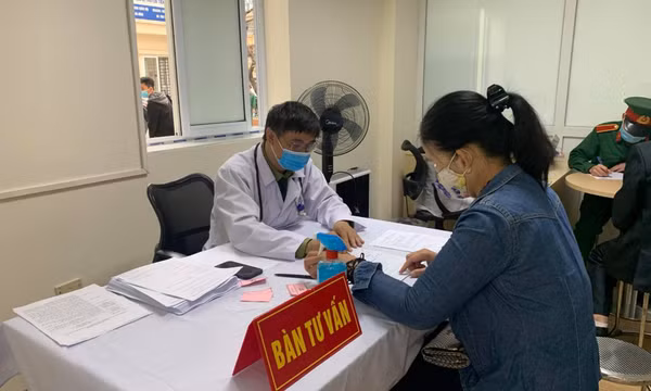 'Hai mũi giáp công' để sản xuất vaccine COVID-19 tại Việt Nam