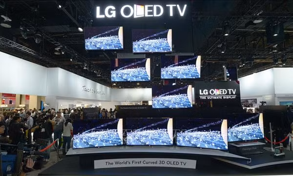 LG Electronics ra mắt sản phẩm TV OLED 83 inch