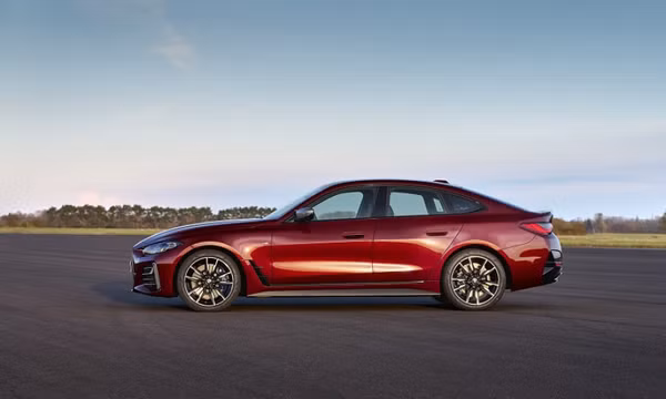 BMW 4-Series Gran Coupe 2022 chính thức ra mắt với ngoại hình bề thế và khả năng xử lý ấn tượng hơn