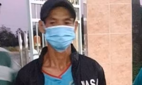 Xử phạt không đeo khẩu trang phát hiện đối tượng trốn truy nã