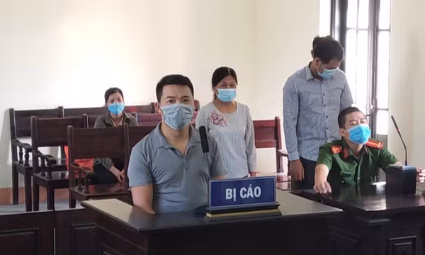 Lĩnh 2 năm tù vì tấn công học viên Học viện Cảnh sát tại chốt kiểm dịch