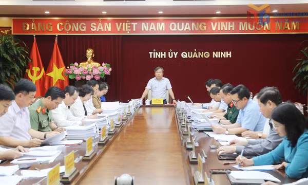 Hội nghị Ban Thường vụ Tỉnh ủy