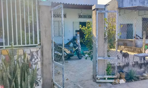 Lấy kéo đâm hàng xóm vì mâu thuẫn trong lúc nhậu