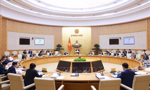 Thủ tướng: Hoàn thiện thể chế, giải phóng toàn bộ sức sản xuất của đất nước
