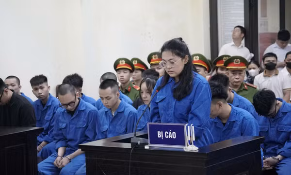 Nữ “quái xế” tông xe làm tử vong cô gái dừng đèn đỏ bị tuyên phạt 8 năm 6 tháng tù