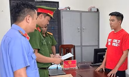 Bắt giam Tiktoker Dưỡng Dướng Dường về tội lợi dụng quyền tự do dân chủ