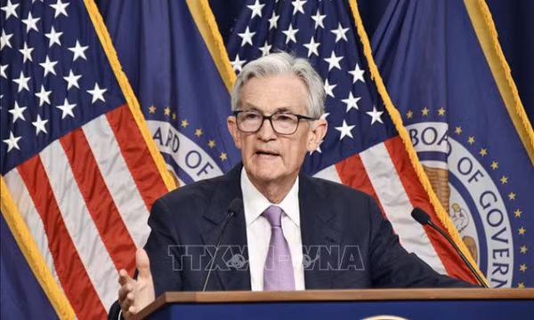 Lý do Tổng thống Trump bỏ ý định sa thải Chủ tịch Fed và muốn giảm thuế cho Trung Quốc