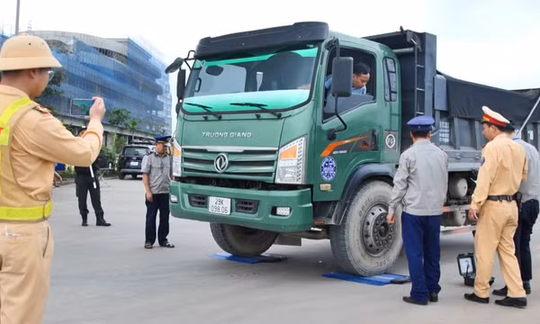 Quản lý chặt phương tiện vận chuyển vật liệu xây dựng